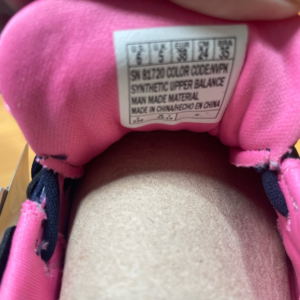 Skechers Navy and Pink GOLF Sneakers - new with tags - Size 6 kids - ladies 7.5 - Picture 5 of 5
